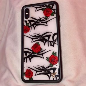 Wallflower XS Max case